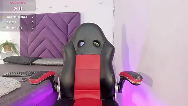 Meeganfoox's cam snapshot