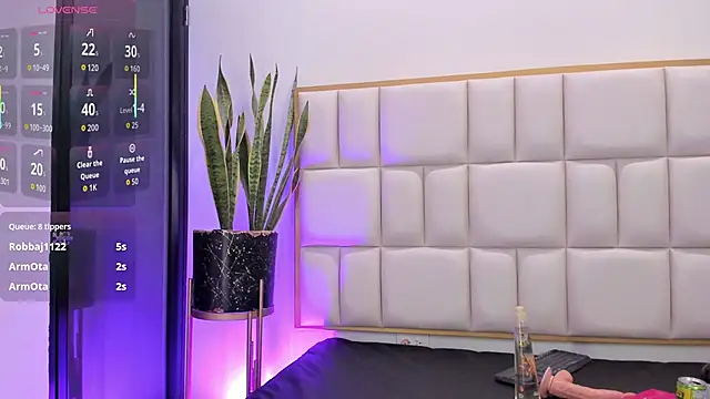 Rose_Privee's cam snapshot