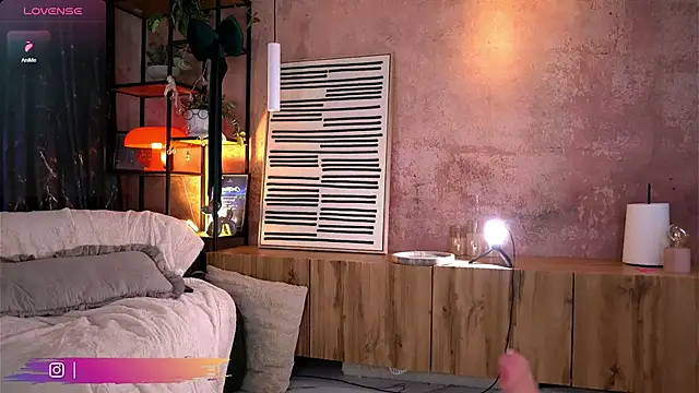 Serene_Sophiex's cam snapshot