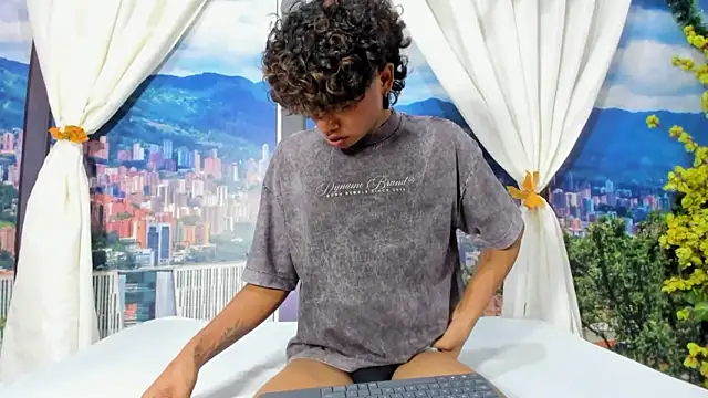 MilthonDelis's cam snapshot