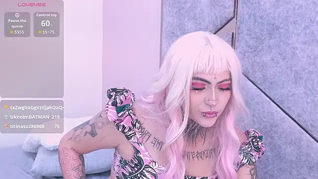 MaloryGrey_'s cam snapshot