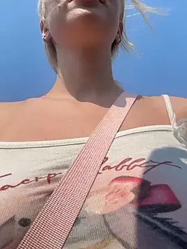 RonnieKiss's cam snapshot