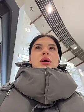 MiraReach live sex cam