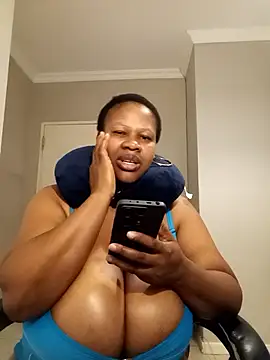 bustylisa1983 live sex cam