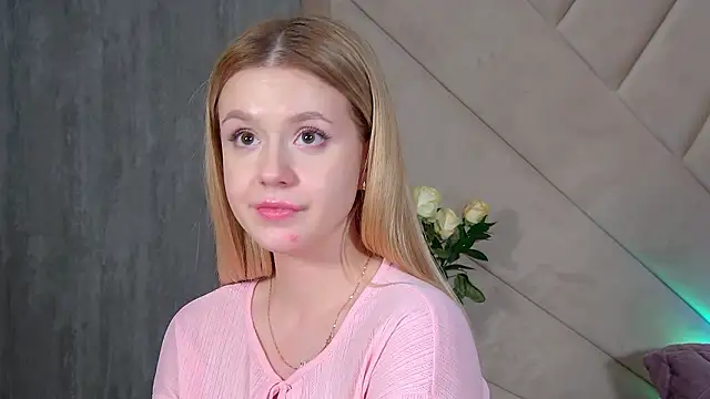 MilanaBalmain live sex cam