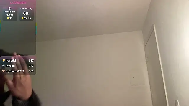 maskedgirl5005 live sex cam