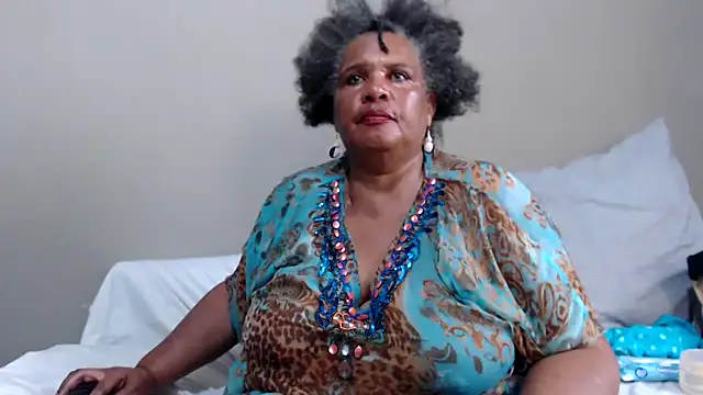 GrandBustyMelon's cam snapshot