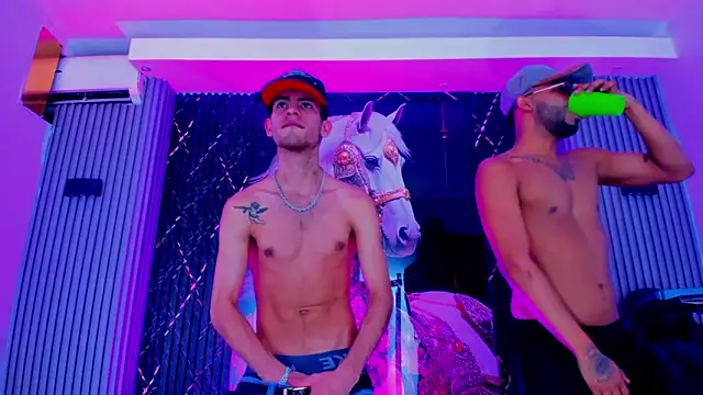 The_Gods_In_Diamonds's cam snapshot