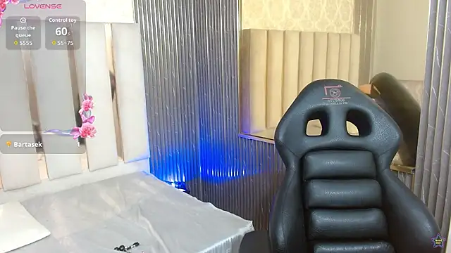 Laulin_tay's cam snapshot