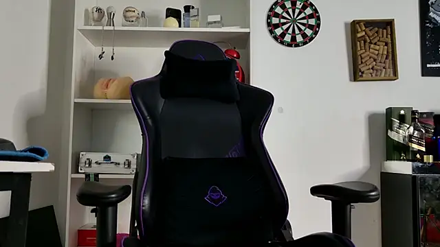 aaronlegend_ live sex cam