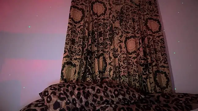 miasecretx's cam snapshot