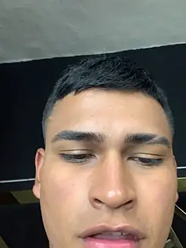 Emiliano_Reyes live sex cam