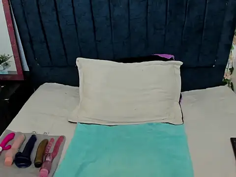 alaha_evans's cam snapshot