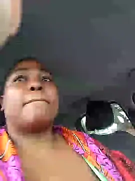 Katie_lips's cam snapshot