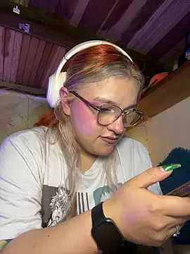 Sophia_Weest99's cam snapshot