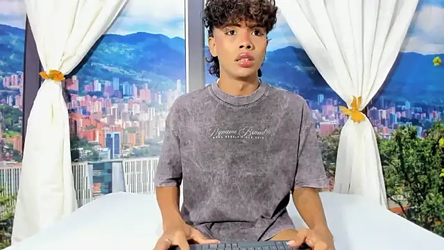 MilthonDelis's cam snapshot