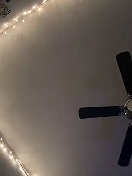 Miabelle2233's cam snapshot