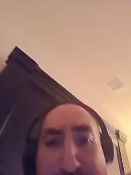 CumDumpPig83's cam snapshot