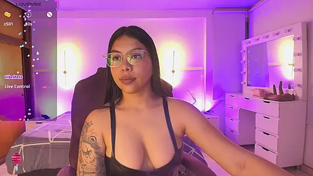 kloe28's cam snapshot