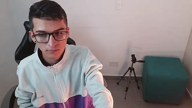 Nico_viper_1's cam snapshot