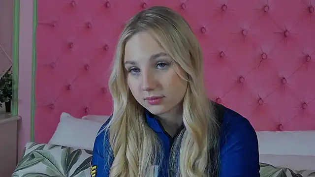 Sky_Cutie's cam snapshot