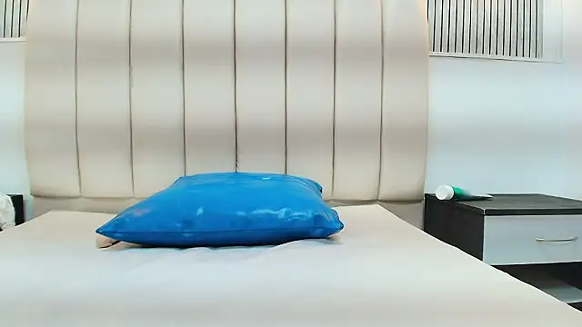 agatha_fit's cam snapshot