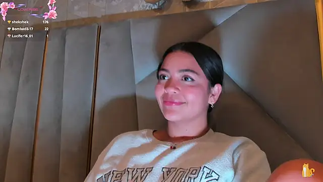 KimDevinne's cam snapshot