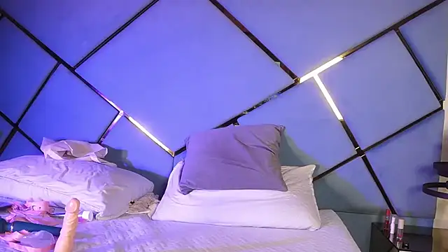 _mia_rossi's cam snapshot