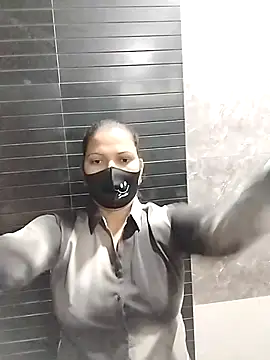 Loveina_horny's cam snapshot