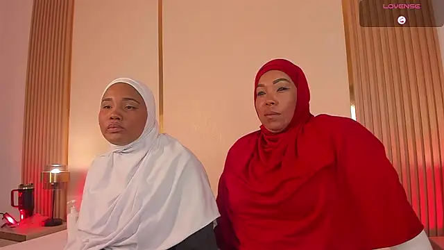 Helen_Camila live sex cam