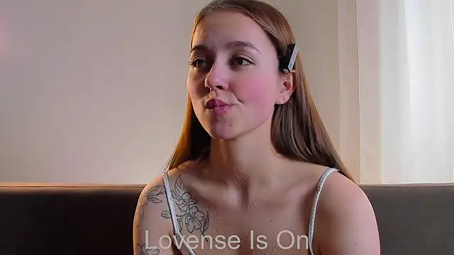 FalineDowlen's cam snapshot