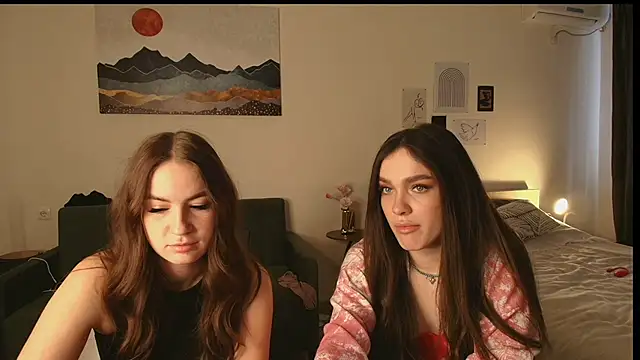 MayaGlow live sex cam