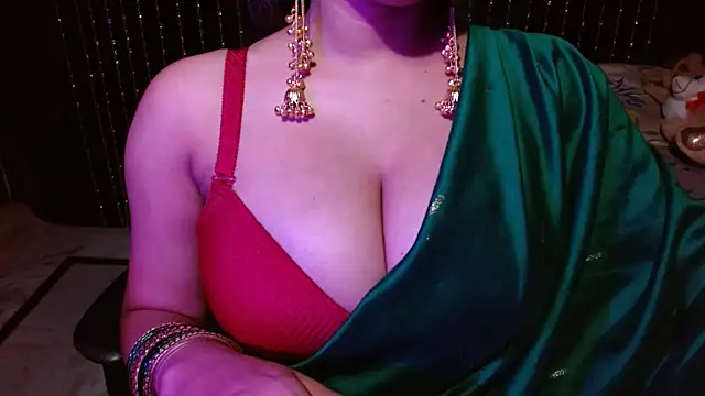 Naughty_nikkii live sex cam