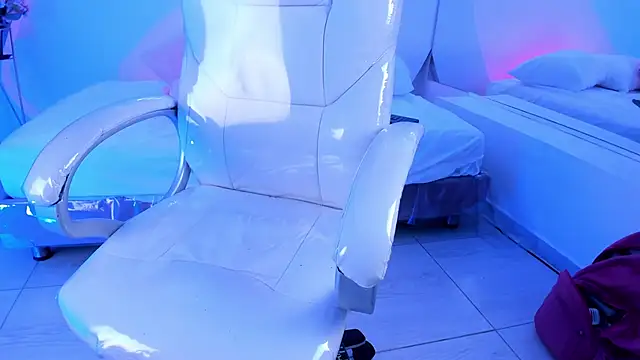 PerlaLevys's cam snapshot