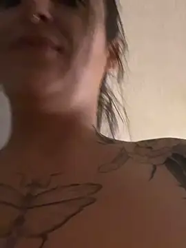 SafeinouterSpace's cam snapshot