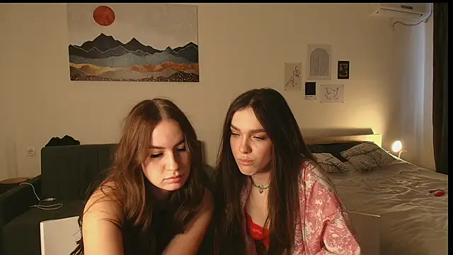 MayaGlow live sex cam