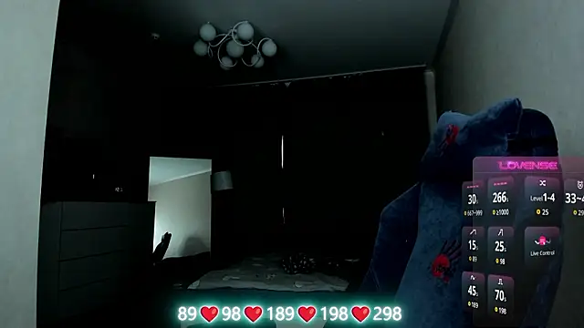 Olivia_Munk's cam snapshot