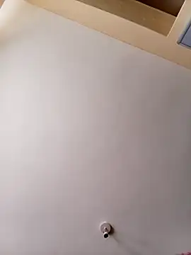 CUMHEREDARLING's cam snapshot