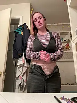 ClumsyLink live sex cam