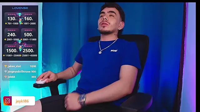 Guccy_Boy_Club's cam snapshot