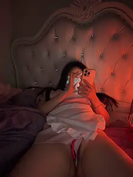 ella-ys's cam snapshot