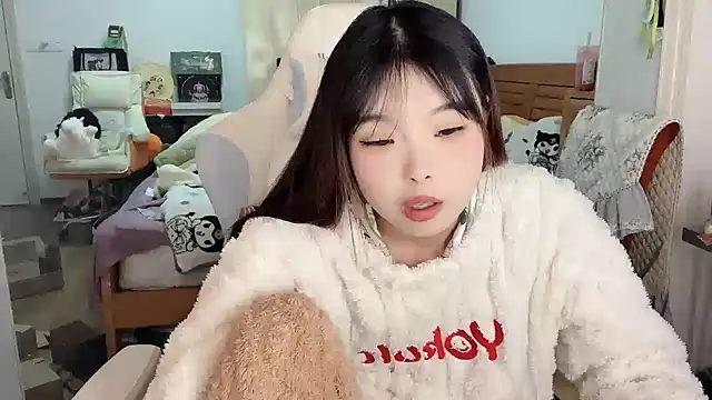 Akong11's cam snapshot