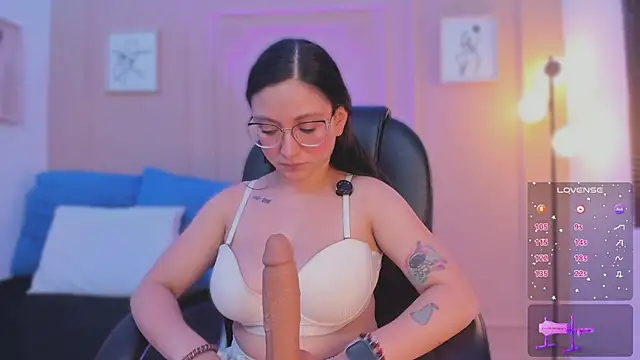 lucy_neil live sex cam