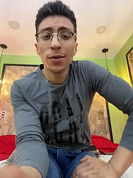 ApoloCruz live sex cam