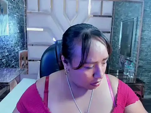 Shara_Oz's cam snapshot