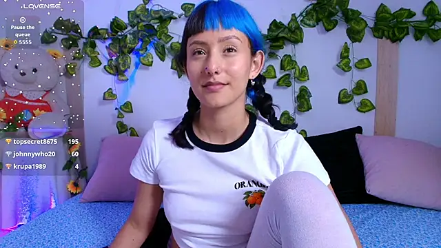 tati_cardenas's cam snapshot