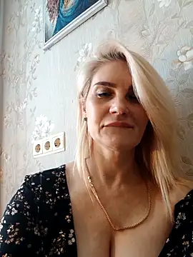 JennyOMay live sex cam