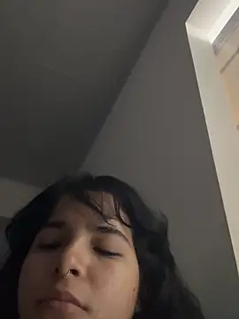 _vaiolet_owo live sex cam