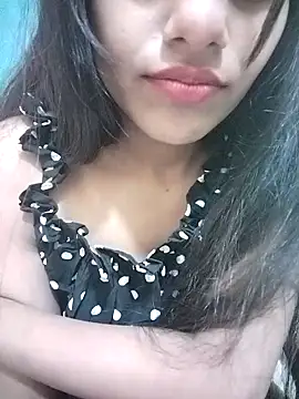 Alisha_Babyy live sex cam