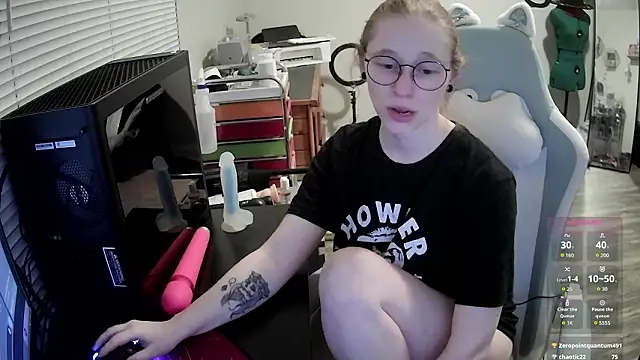 LilyFoxxx's cam snapshot